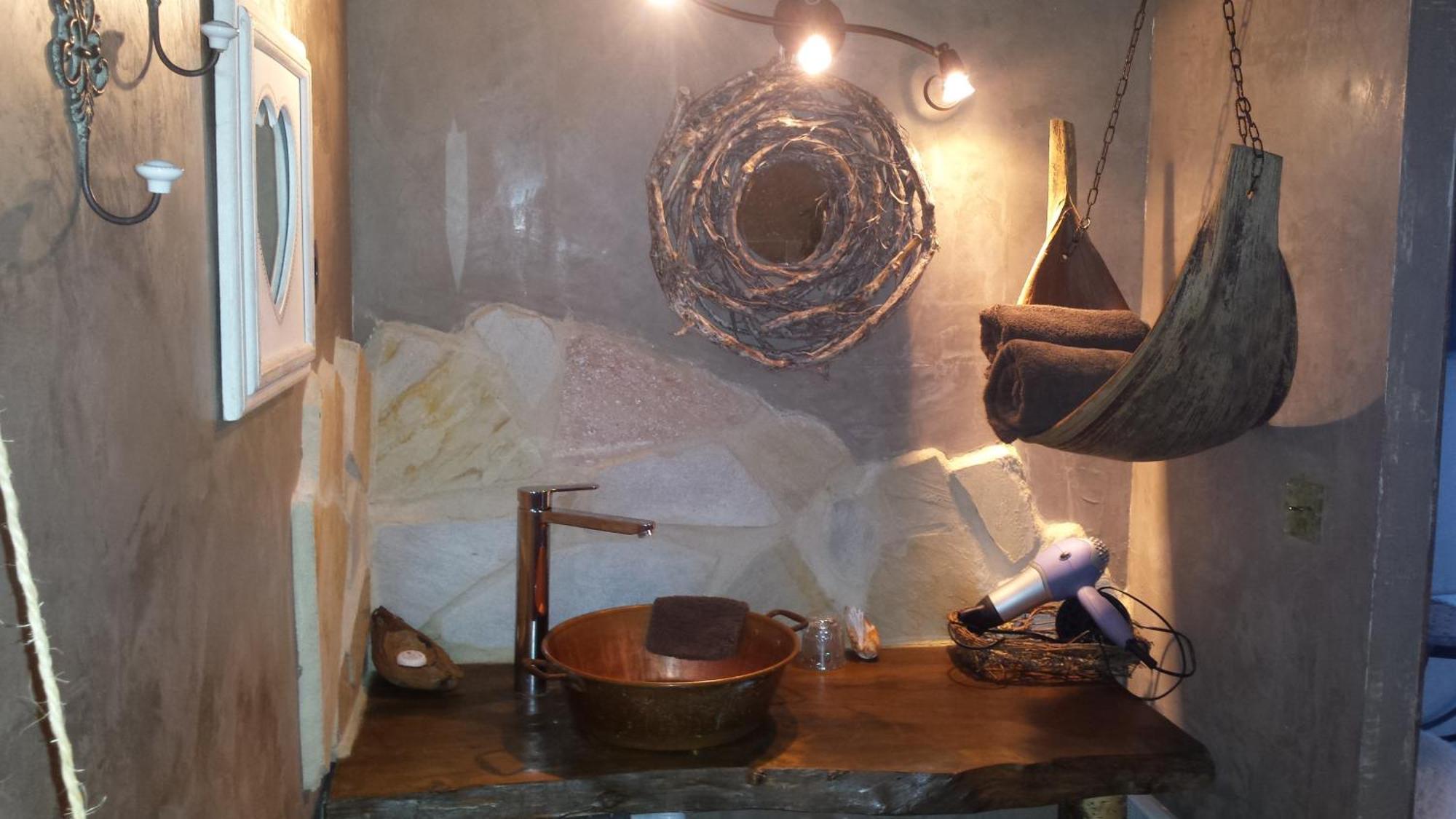 Chambres D'Hotes Secret D'Une Nuit: Vicq Guesthouse with Pool Room photo