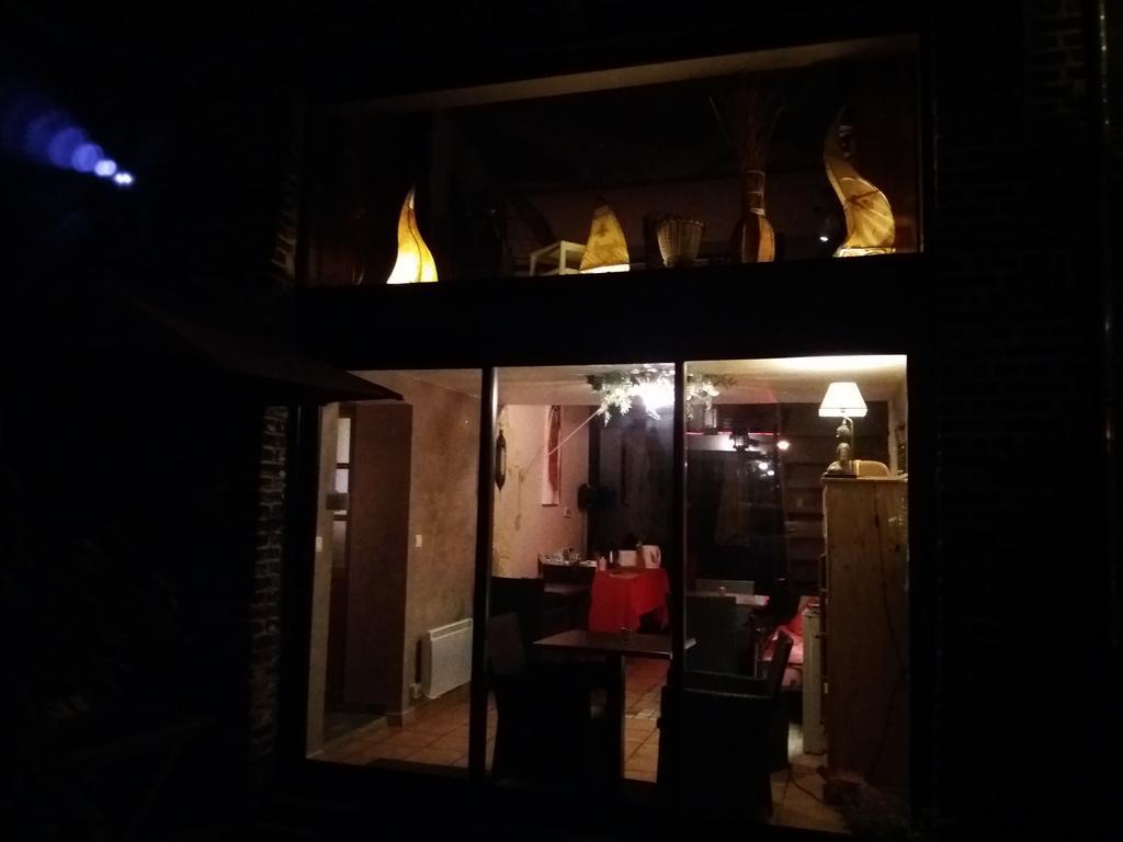 Chambres D'Hotes Secret D'Une Nuit: Vicq Guesthouse with Pool Exterior photo